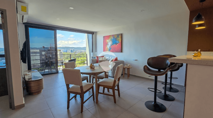 Apartamento amueblado en venta en Torre Maya
