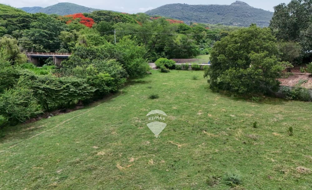 TERRENO DE 10 MANZANAS EN  VENTA EN GUAJOYO, METAPÁN