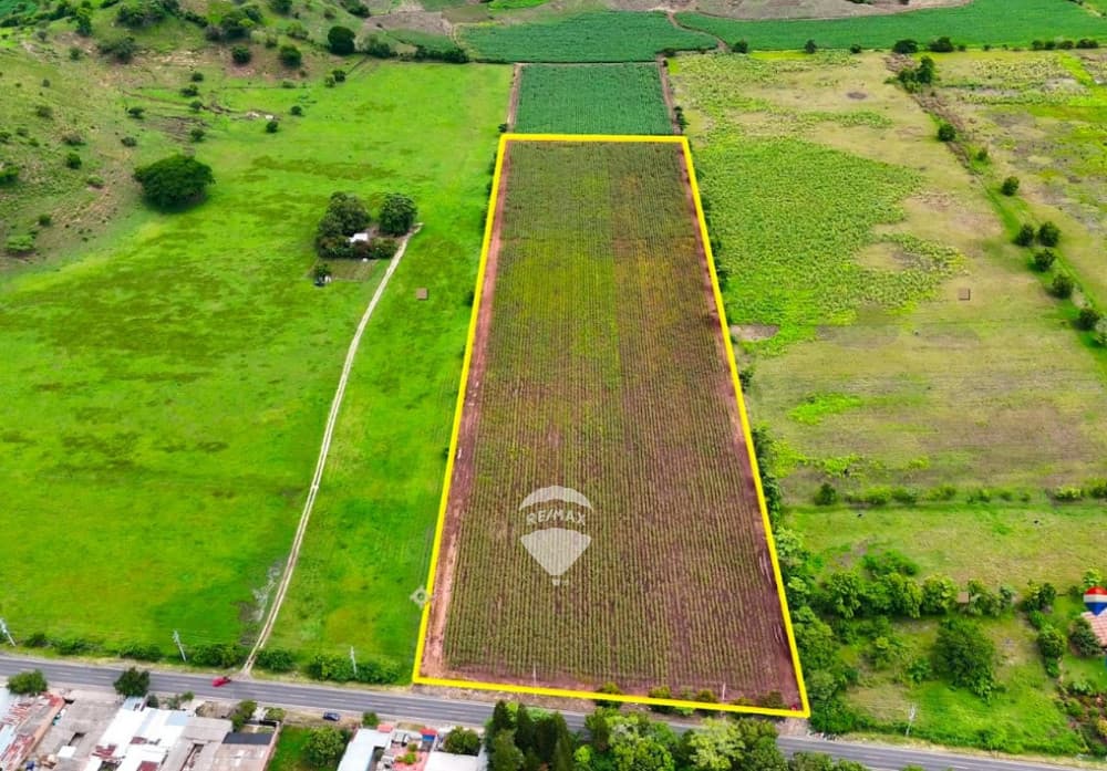TERRENO EN VENTA SANTA ANA SOBRE CALLE PANAMERICANA
