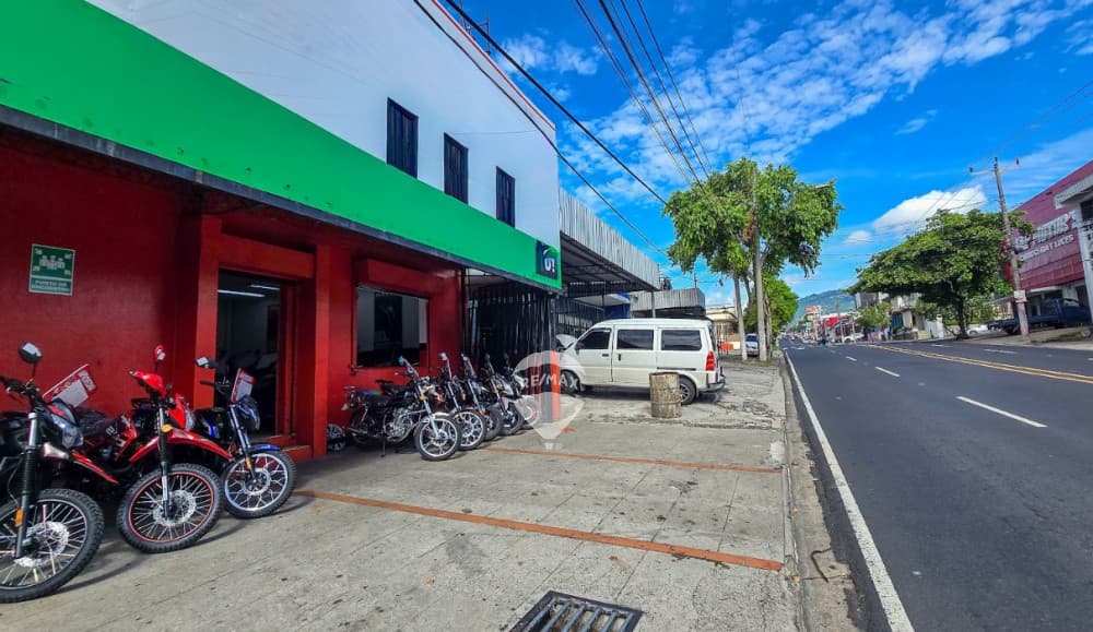 PROPIEDAD EN VENTA 29 CALLE PTE