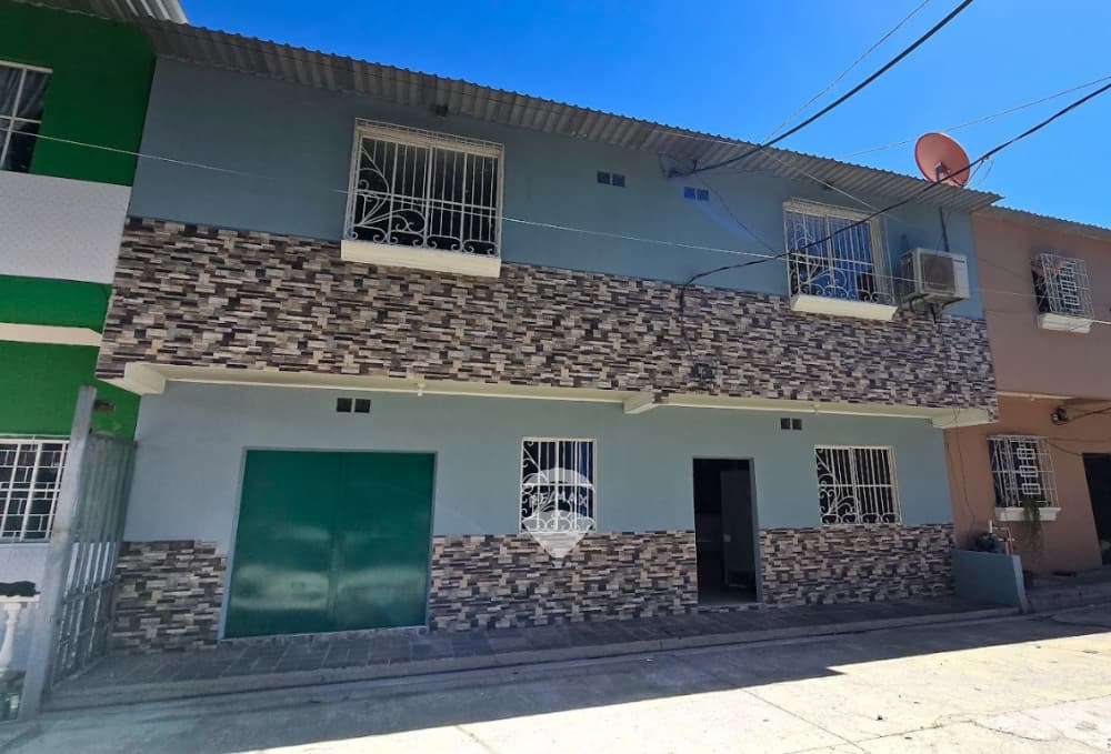 CASA MAS BODEGA EN VENTA EN APOPA