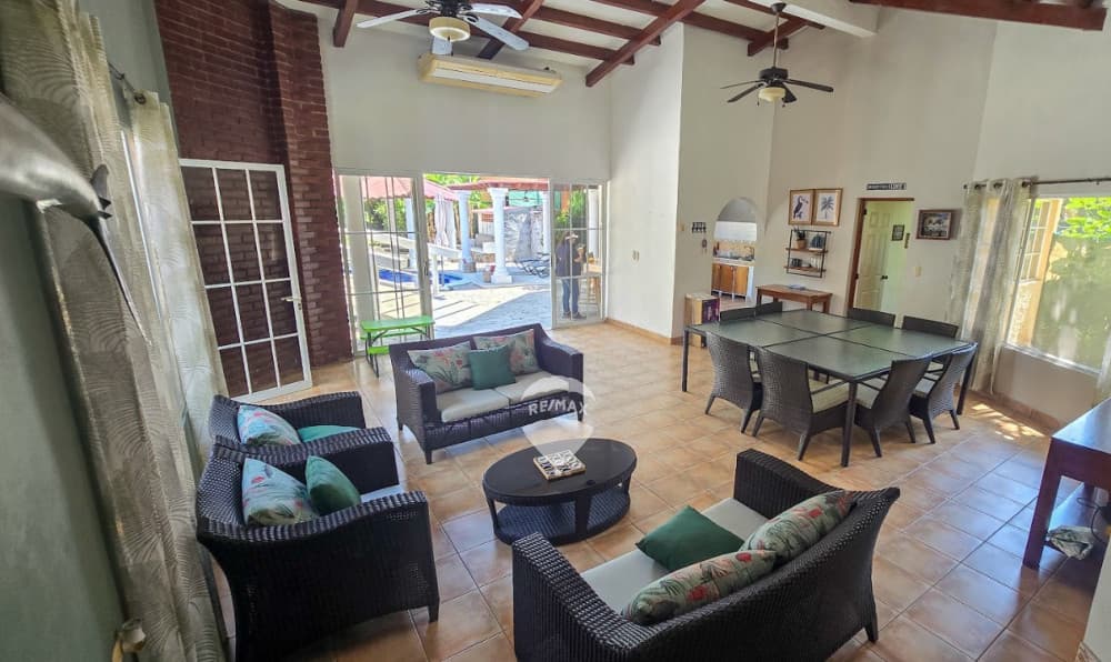 CASA EN VENTA EN SALINITAS