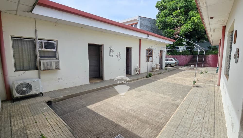 Casa con Excelente Potencial en Santa Ana
