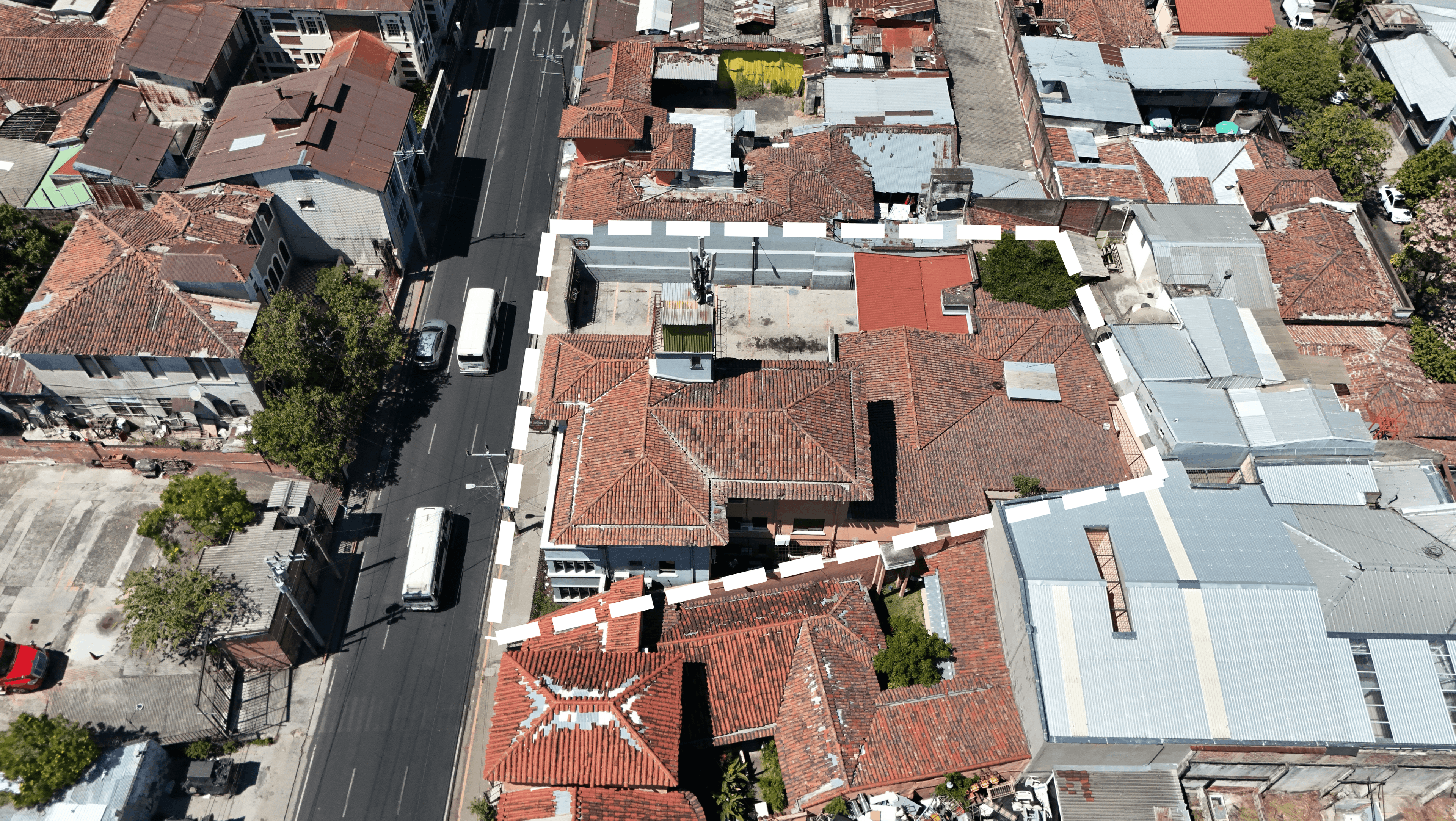Spacious 3-Story Commercial Building for Rent - San Salvador Historic District