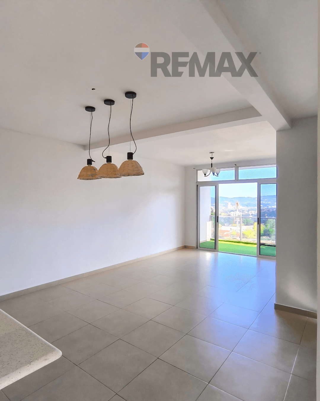 Apartamento en Alquiler en Condominio Residencial Palermo – Colonia Escalón