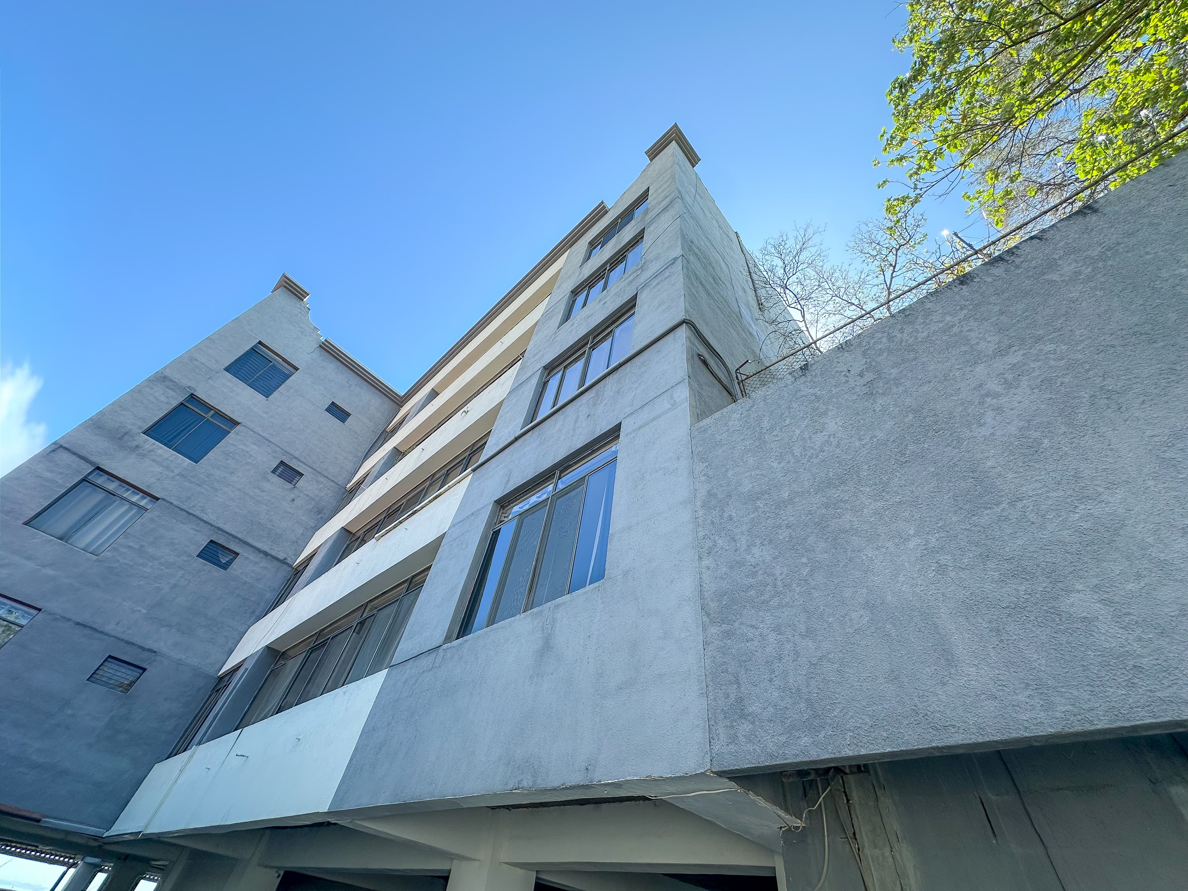 Apartamento en Venta en Torre del Mirador, Col. Escalón –  Totalmente Amueblado