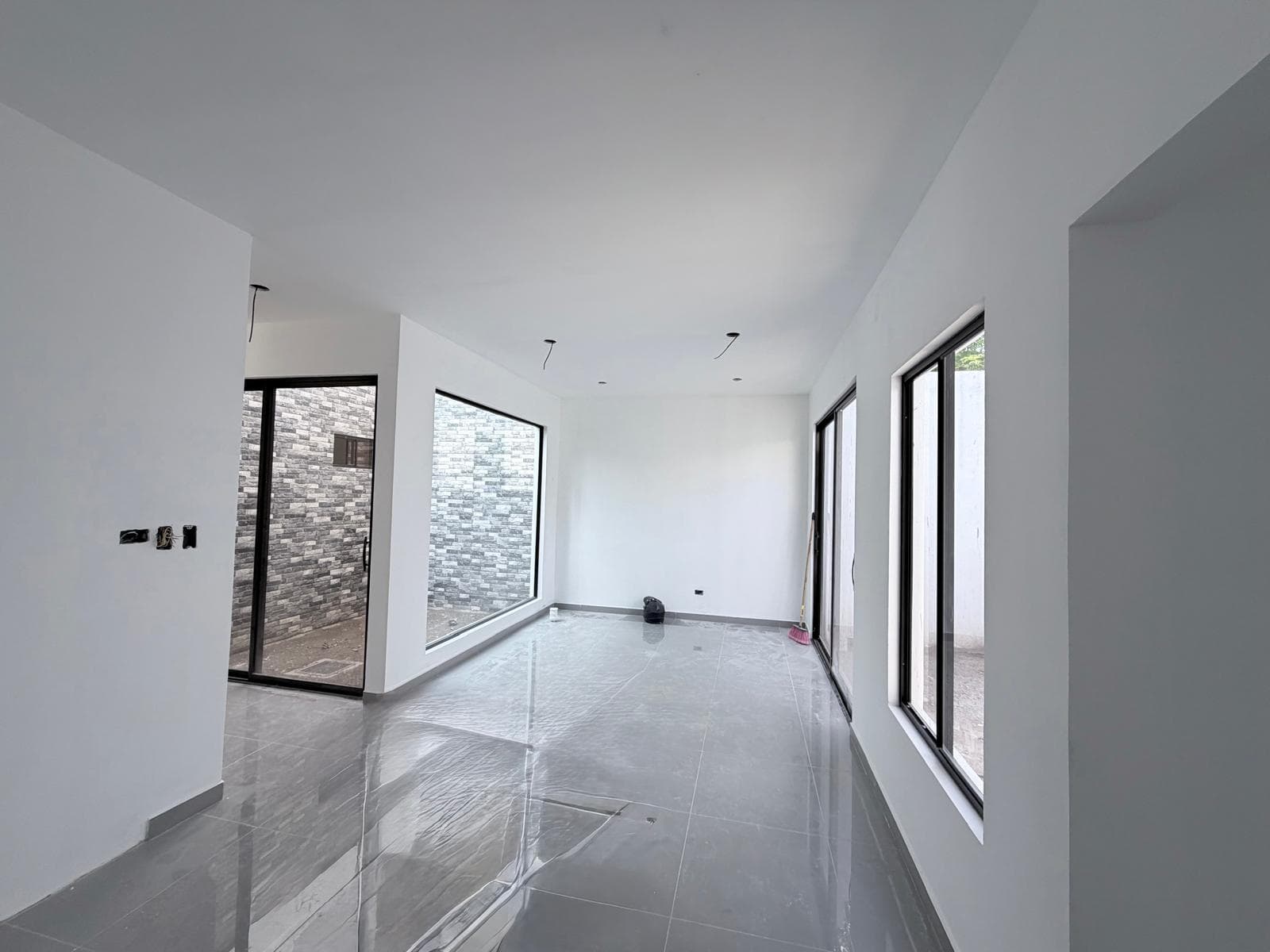 Hermosa Casa Completamente Nueva en Residencial Privada