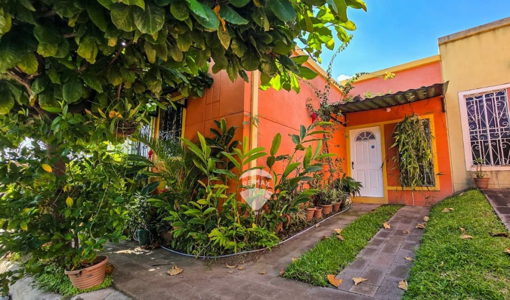 Casa Amueblada en Alquiler - Un lado diferente de Nuevo Lourdes (extension)